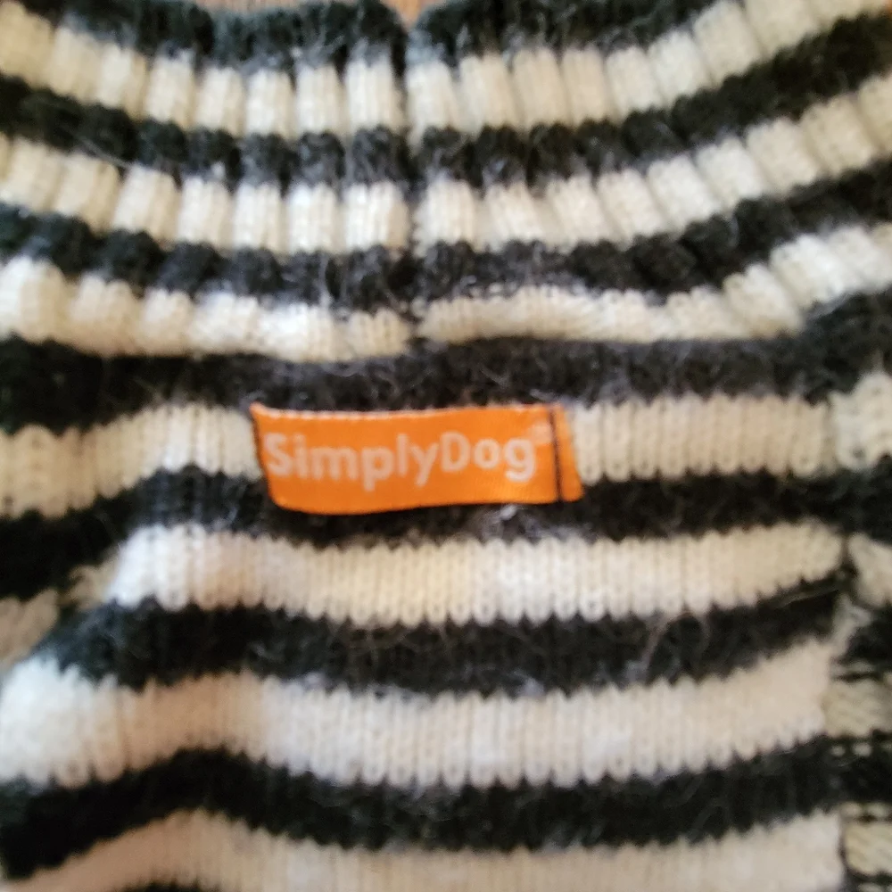 Vtg 2013 Black & White Striped Skull Pet Sweater by Simply Dog Halloween Costume